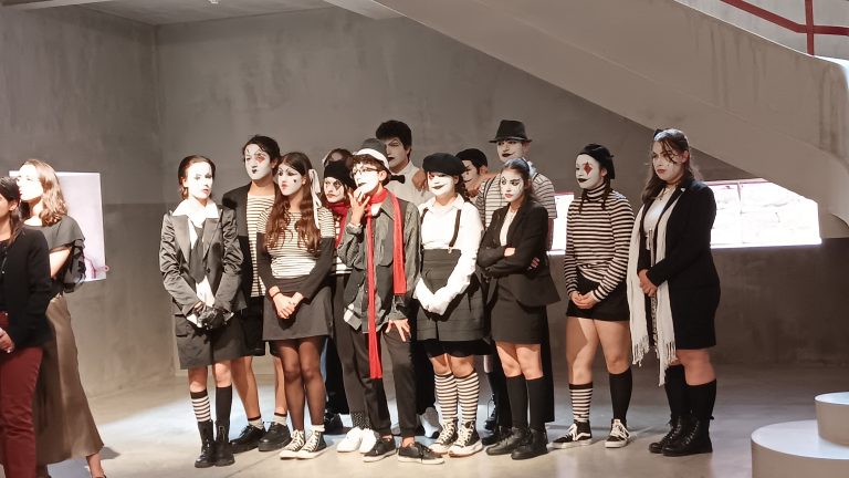 Clube de Teatro O Moniz – Carlos Varela Participa na Cerimónia de Comemoração dos 60 Anos da Educação Especial na RAM