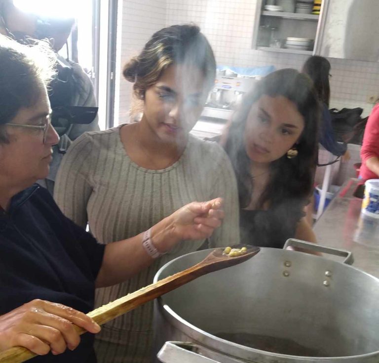 Liceu promove o Chícharo através de parceria com a Casa do Povo da Quinta Grande