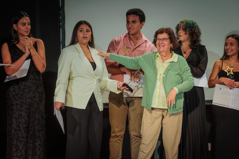 Nicole Correia vence Concurso Vozes do “Liceu” e encerra em beleza XXVII Semana dos Clubes